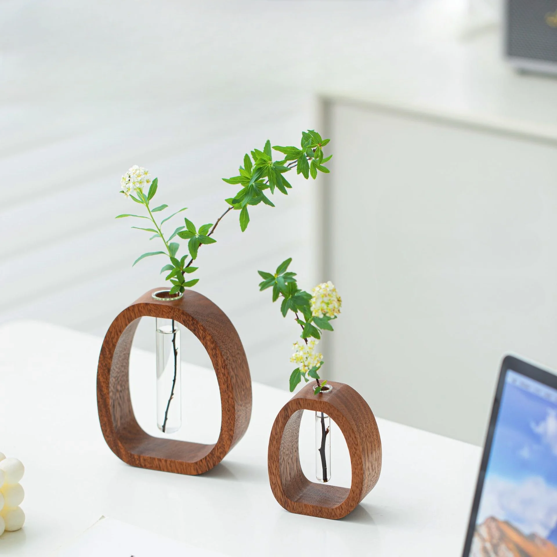🌿✨Solid Wood Glass Vase